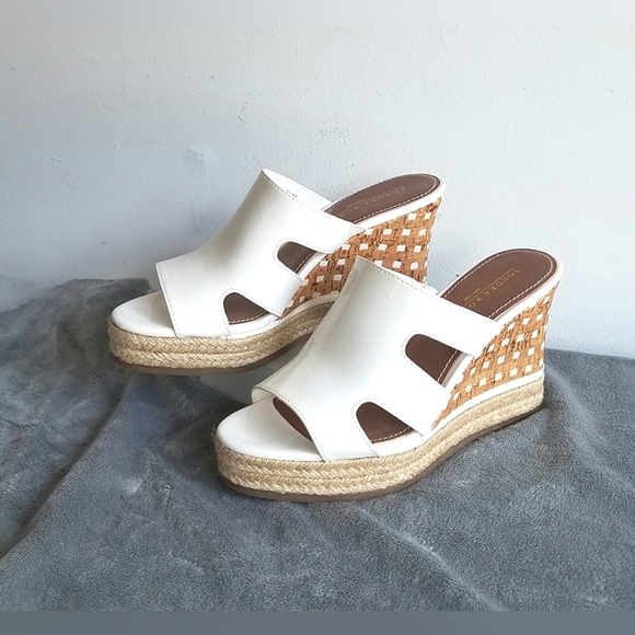 Sondra Roberts New York Angie Wedge Sandal ⭐️⭐️ - Picture 3 of 10